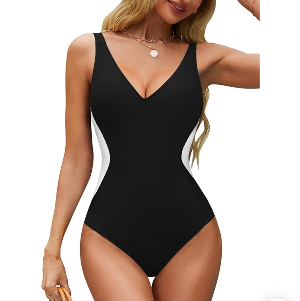 Slimming Effect Black And White One Piece Swimsuit Size L